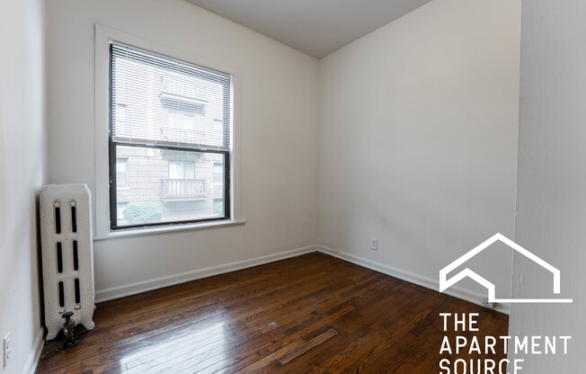 3026 N Halsted St, Chicago IL