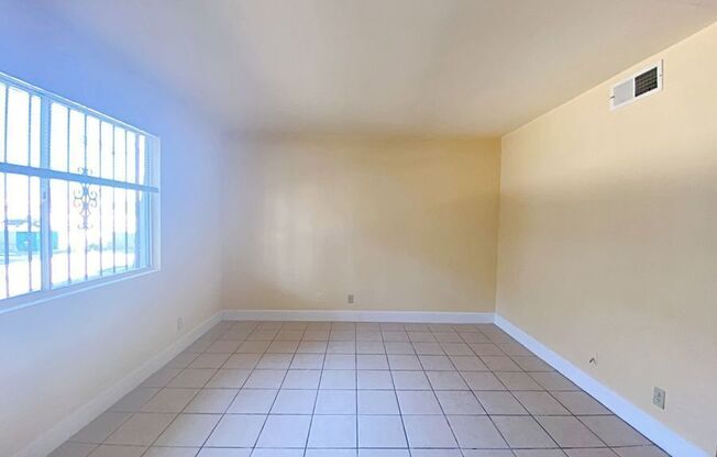 894 RHINEGOLD WAY