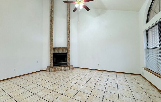 East El Paso 2bed/2bath duplex