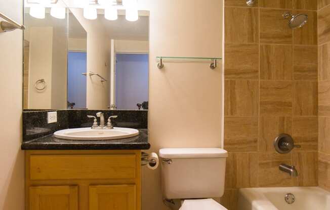 Napili Towers bathroom