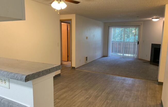 2 beds, 2 baths, 970 sqft, $1,725, Unit B104