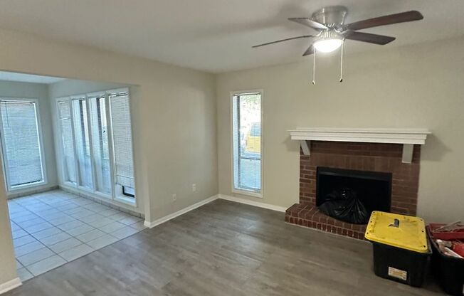 1 bed, 1 bath, $1,299