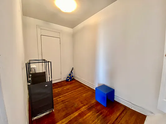 6825 7th Ave 2
