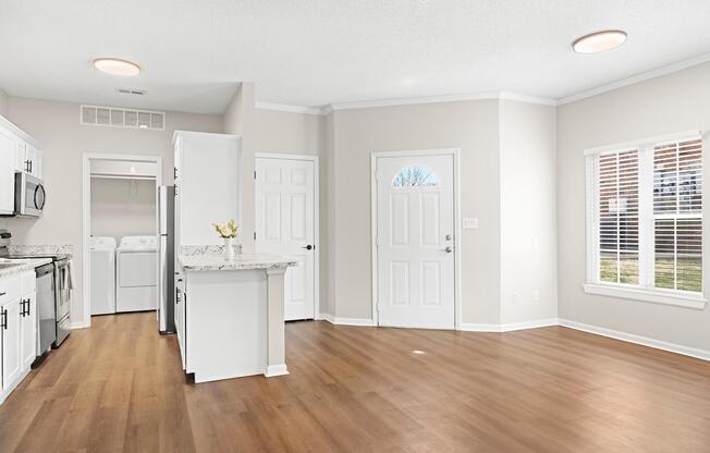 1 bed, 1.5 baths, 925 sqft, $1,405