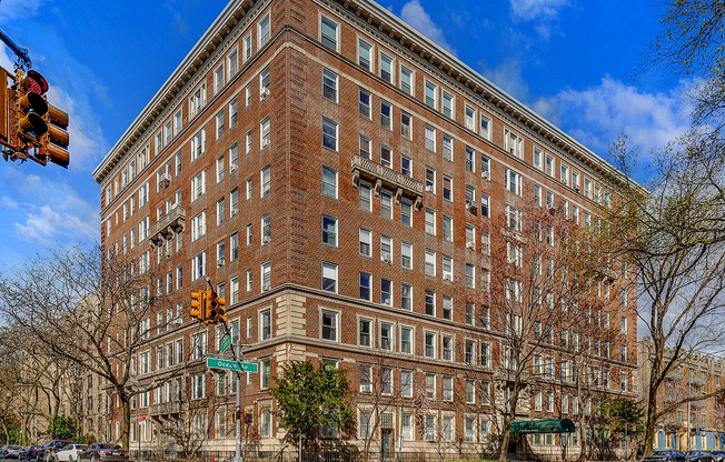 416 OCEAN AVE