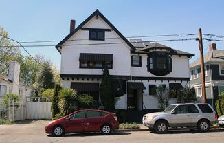 CHARMING 1 BEDROOM TUDOR REVIVAL APARTMENT