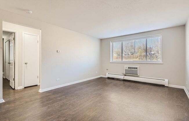 2 beds, 1 bath, 700 sqft, $1,395, Unit 101