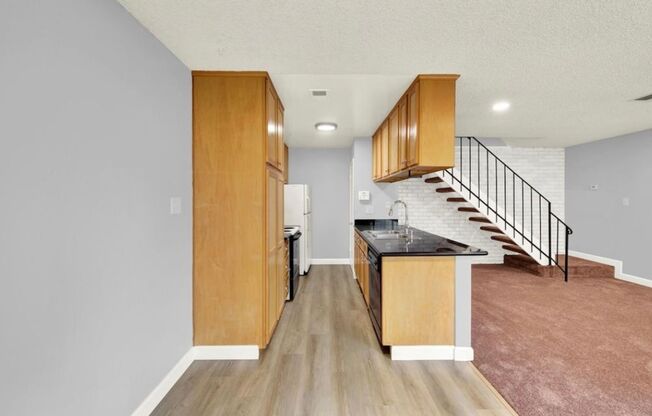 Nicely Updated 2 Bed 1 Bath Condo in Antioch - AVAILABLE NOW !!