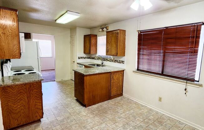 3 beds, 2 baths, $1,495