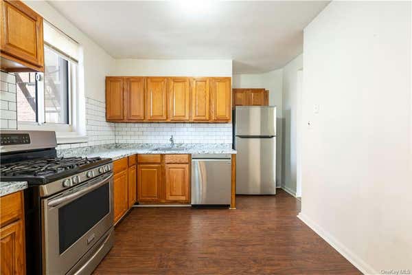 2 beds, 1 bath, 960 sqft, $3,100, Unit 2P