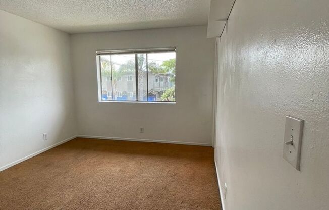 2 beds, 2 baths, $4,000, Unit 3