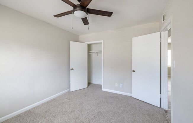 2 beds, 1 bath, 850 sqft, $1,250, Unit 00-A3