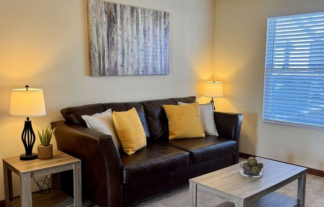 1 bed, 1 bath, 747 sqft, $2,270, Unit 37RMA2