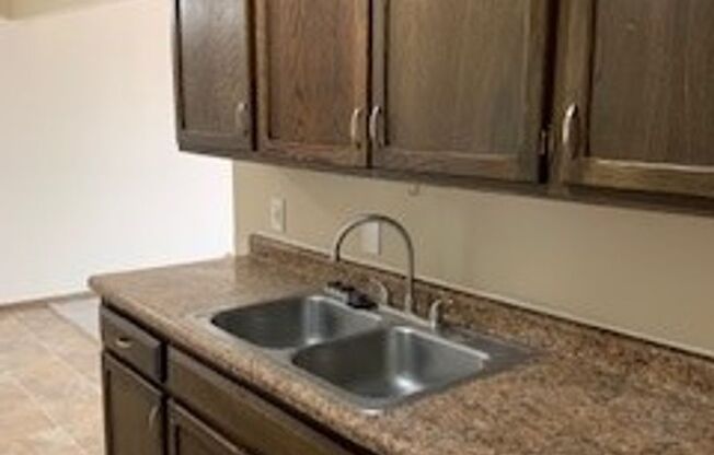 2 beds, 1.5 baths, 1,100 sqft, $1,380, Unit 368