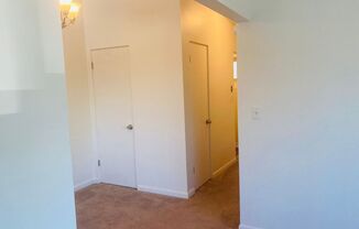 1 bed, 1 bath, $1,595, Unit Unit 5