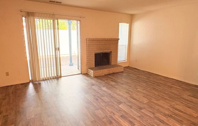 2 WEEKS FREE RENT November Special - 3 bedroom Townhouse in a gated community