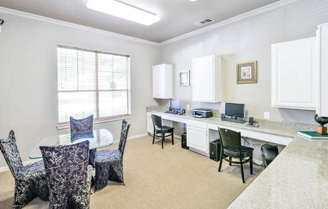 Greyson's Gate Apartments in North Dallas, TX offers its residents a business center!