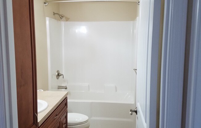 2 beds, 1 bath, $1,500, Unit Unit A