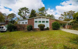 3 Bedroom, 2 Bath - Minutes from Ft. Jackson - Available NOW!