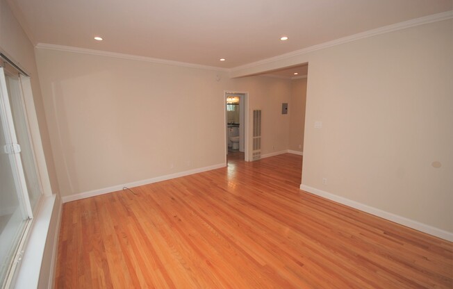 565 Chestnut St.
