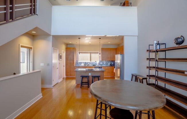 1702 South Lamar Boulevard, Unit 10