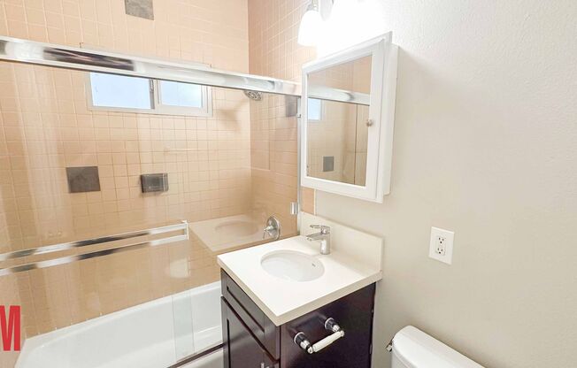 1 bed, 1 bath, $1,750, Unit 206