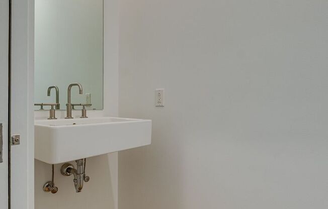 2 beds, 2.5 baths, $3,995, Unit Unit 809