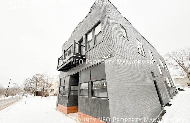 2649 E 110 ST