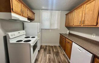 2 beds, 2 baths, $995