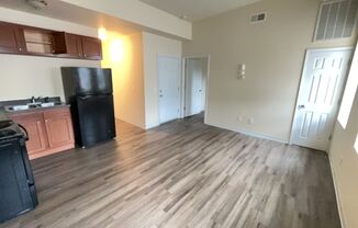 1 bed, 1 bath, $725, Unit Unit 302