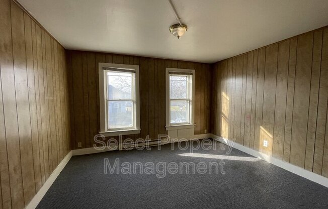 1428 SWINNEY AVE