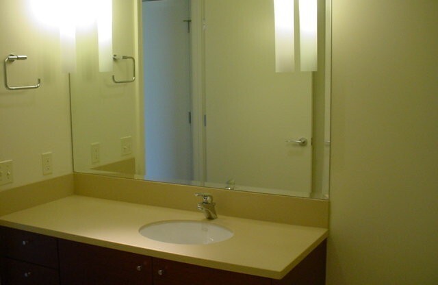 1 bed, 1 bath, $1,995, Unit #1212