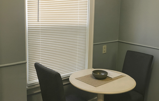 Studio, 1 bath, 445 sqft, $1,600, Unit 309