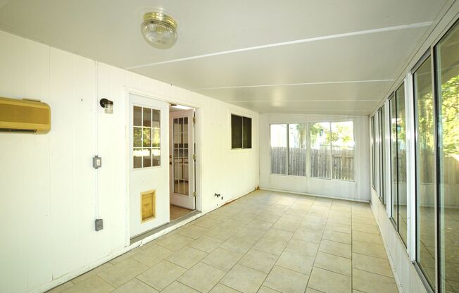3 beds, 2.5 baths, $1,900