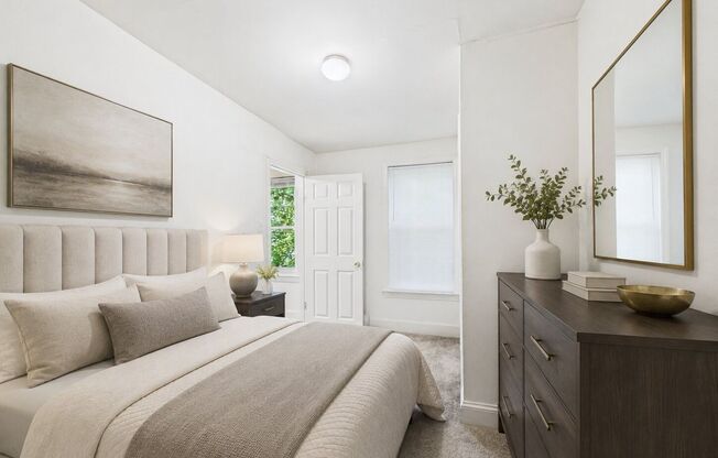 AUGUST 13 Charming 3 Bed Fairmount Home with Central Air, Laundry & Outdoor Spaces