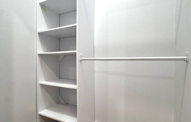 1 Bedroom 1 Bathroom Efficiency