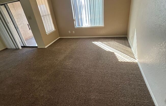 2 beds, 1 bath, 861 sqft, $970, Unit 56