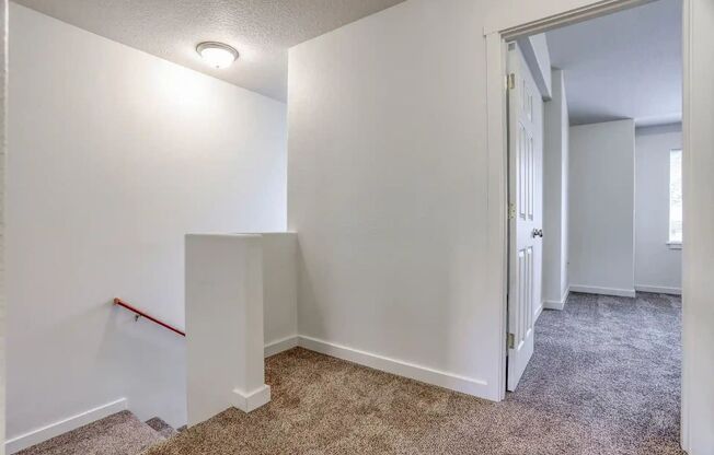 1411 1499 SE ROBERTS DR