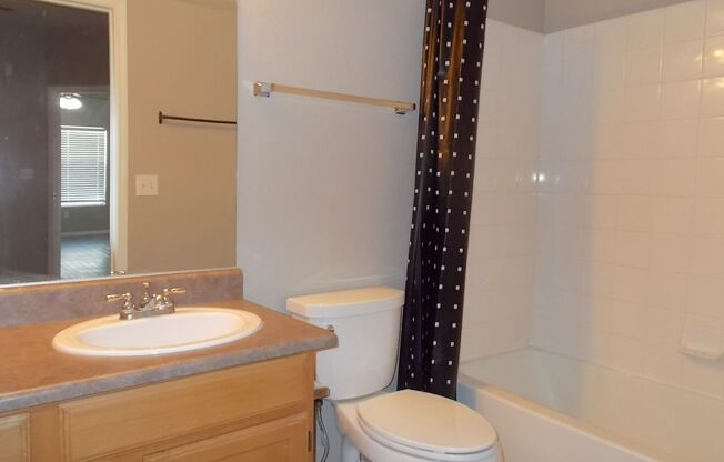 2 beds, 2 baths, $1,650, Unit # 1711