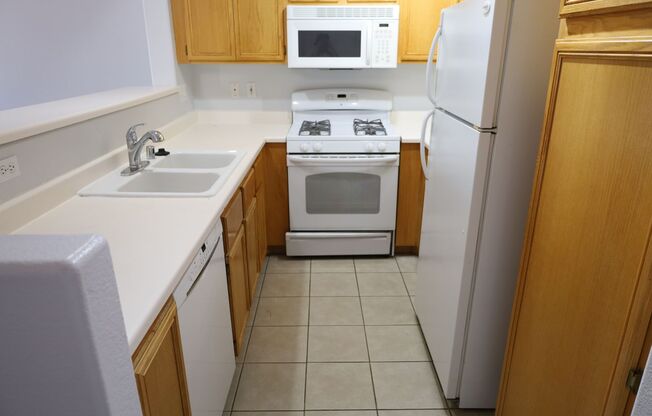 2 beds, 2 baths, $1,550