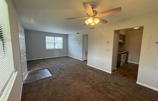 1 bed, 1 bath, 580 sqft, $695, Unit A7
