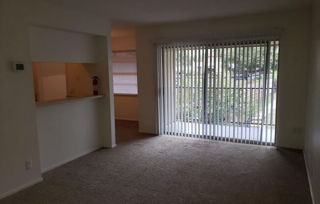 1 bed, 1 bath, 630 sqft, $790, Unit *133