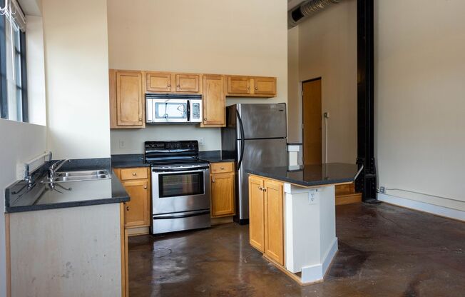 1 bed, 1 bath, 700 sqft, $1,400, Unit 204