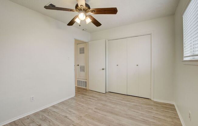 1 bed, 1 bath, 525 sqft, $916, Unit 8400-111