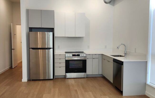 1 bed, 1 bath, 579 sqft, $1,412, Unit 104