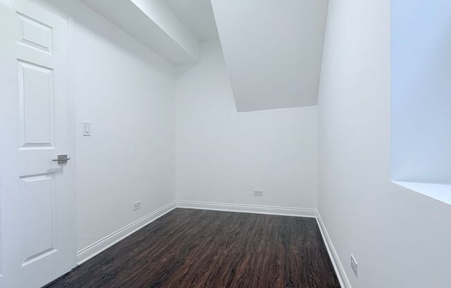 1616 W. 18th Pl