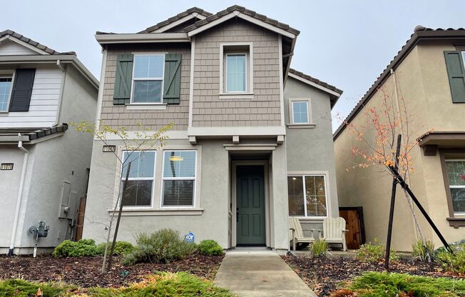 Charming Home in Prime Location in Rancho Cordova– A Perfect Blend of Comfort & Convenience