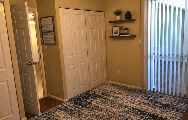 1 bed, 1 bath, 734 sqft, $1,199, Unit 210