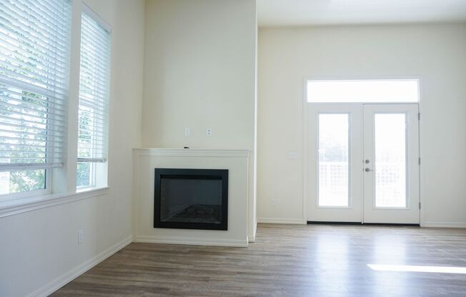 2 beds, 1 bath, 726 sqft, $1,825, Unit 1-301