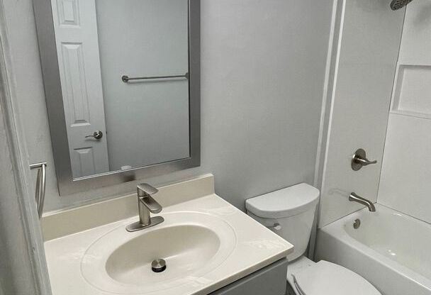 2 beds, 1 bath, 855 sqft, $1,299, Unit 3364-07